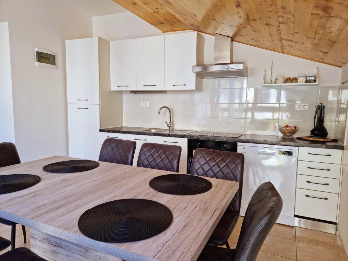 Apartment Hana Omis Luaran gambar