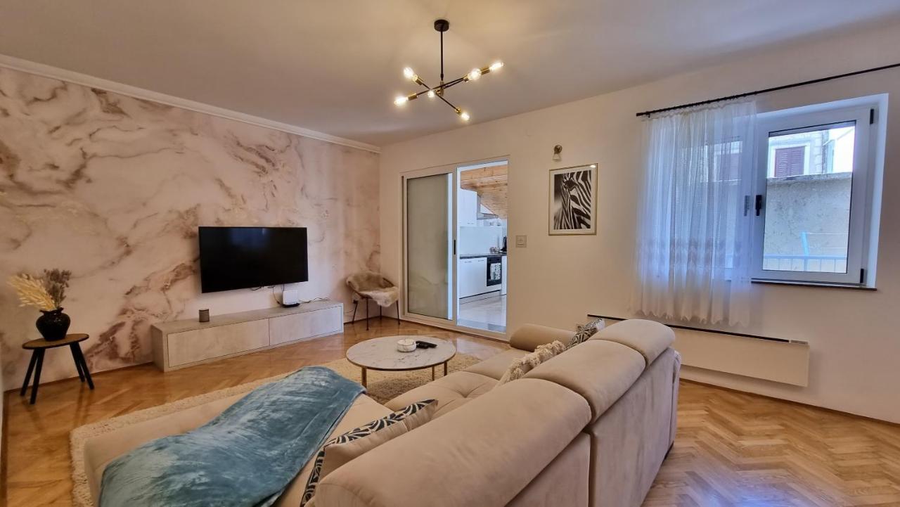 Apartment Hana Omis Luaran gambar
