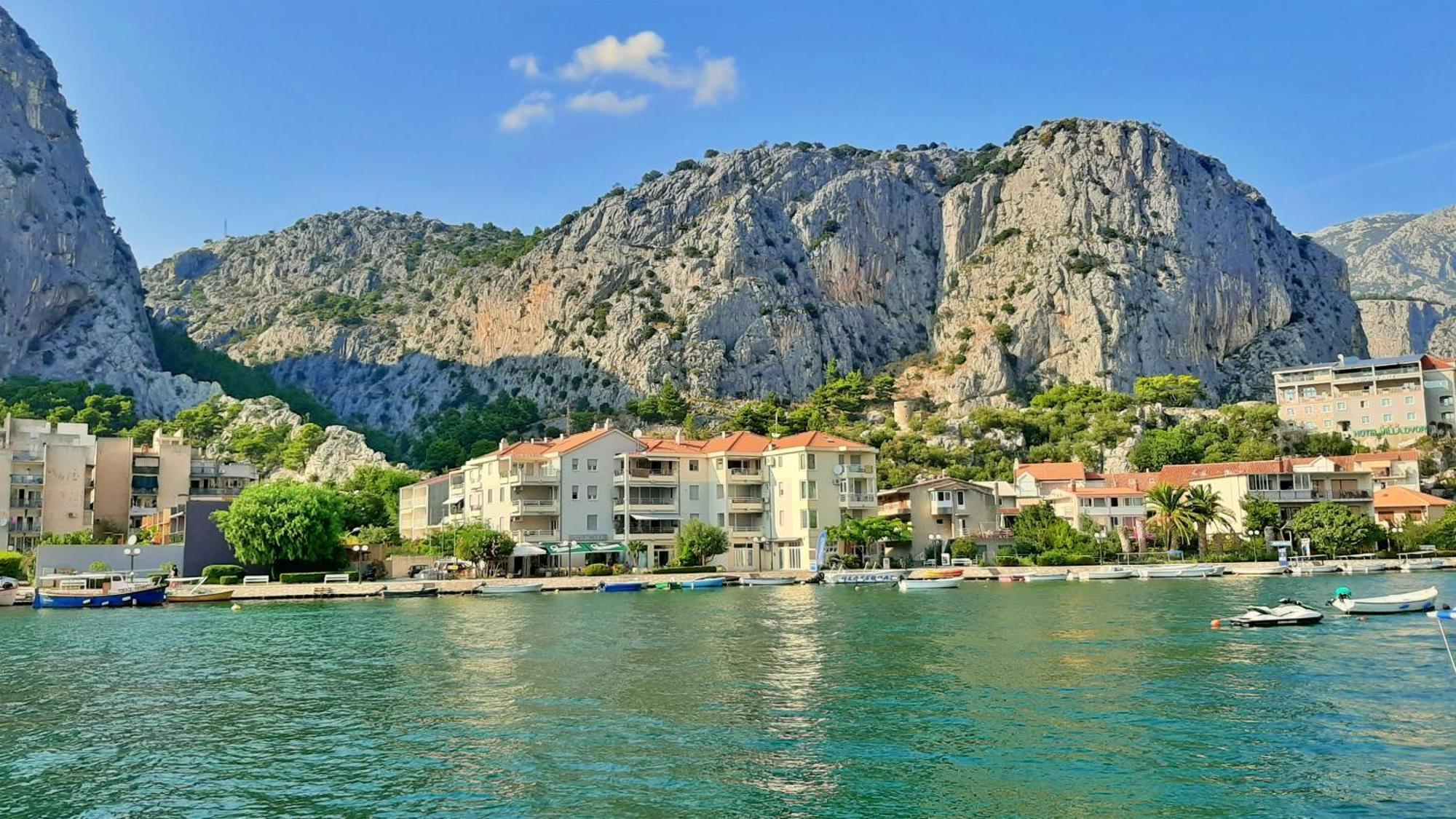 Apartment Hana Omis Luaran gambar